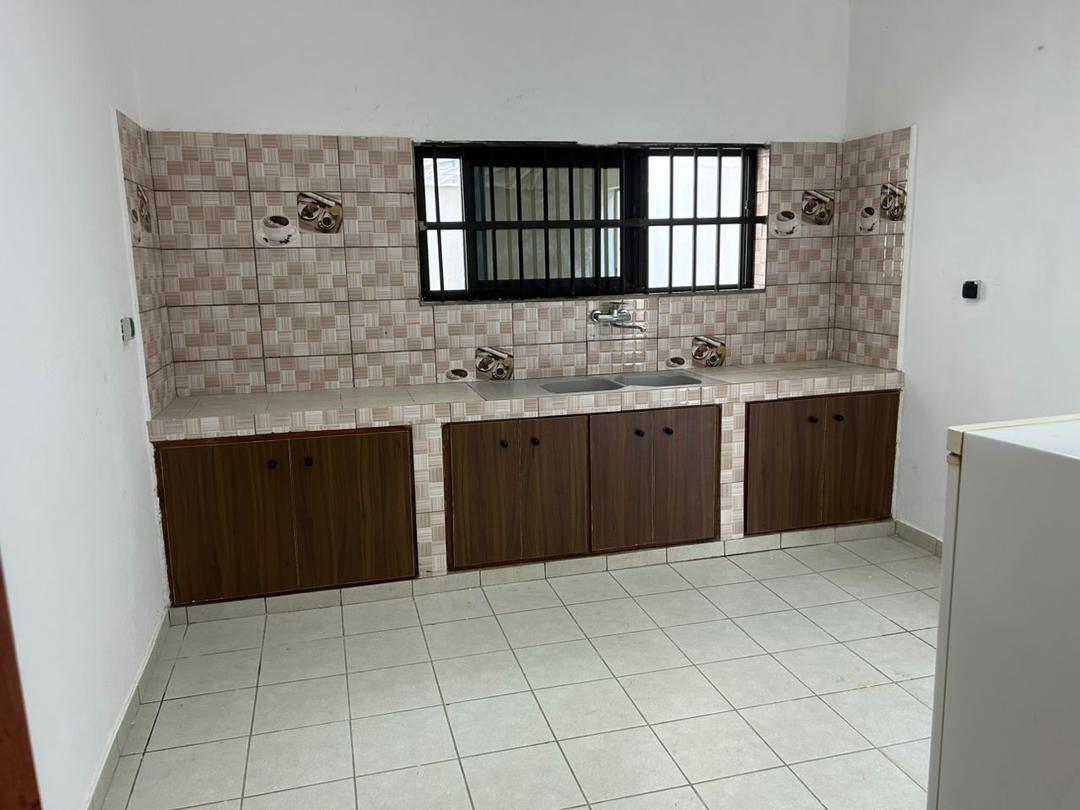 Villa à louer à Cotonou Akpakpa Zone des Ambassades (9)