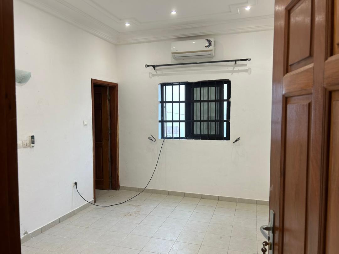 Villa à louer à Cotonou Akpakpa Zone des Ambassades (9)
