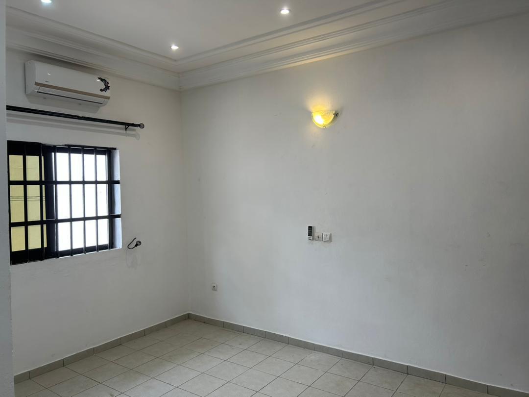 Villa à louer à Cotonou Akpakpa Zone des Ambassades (9)