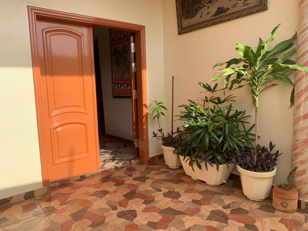 Villa à louer à Cotonou Fidjrossè Plage (17)