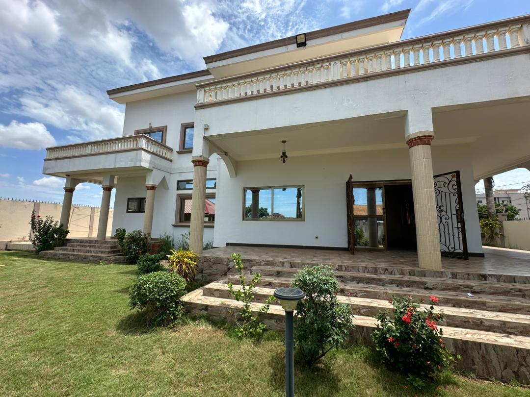 Villa à vendre à Abomey Calavi Akassato