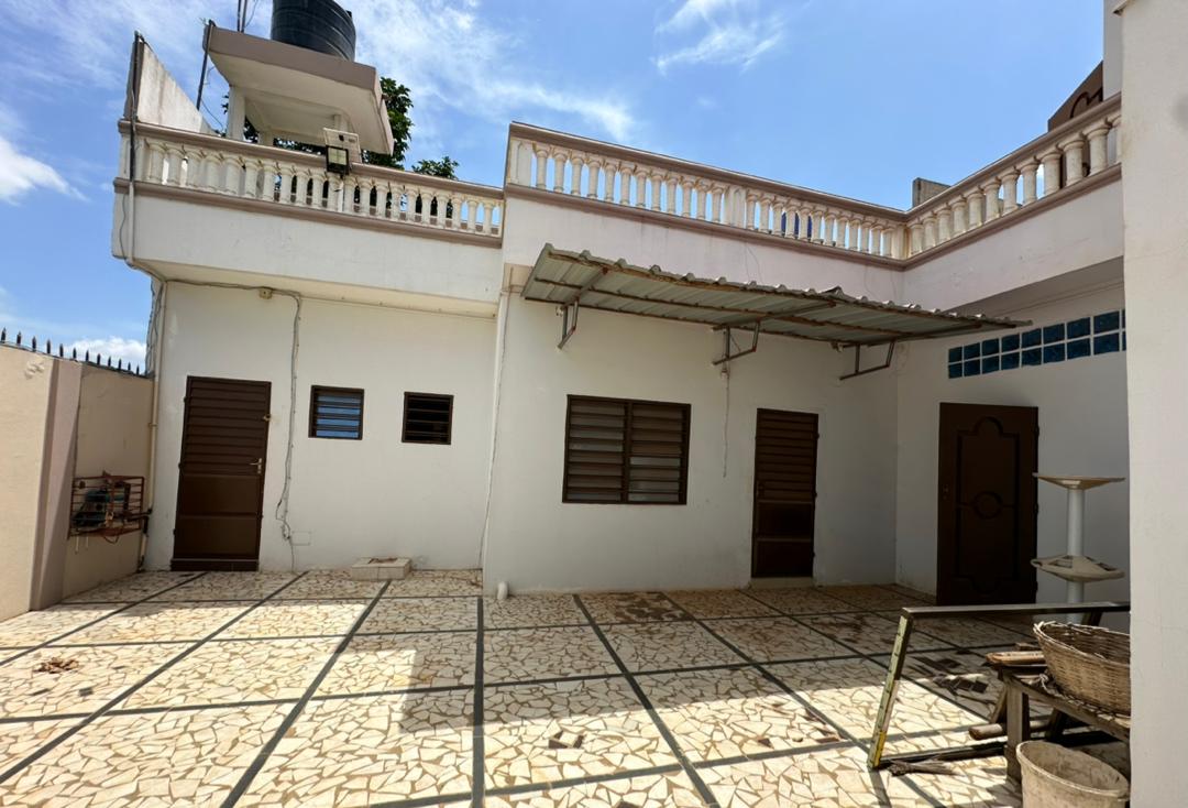 Villa à vendre à Abomey Calavi Akassato