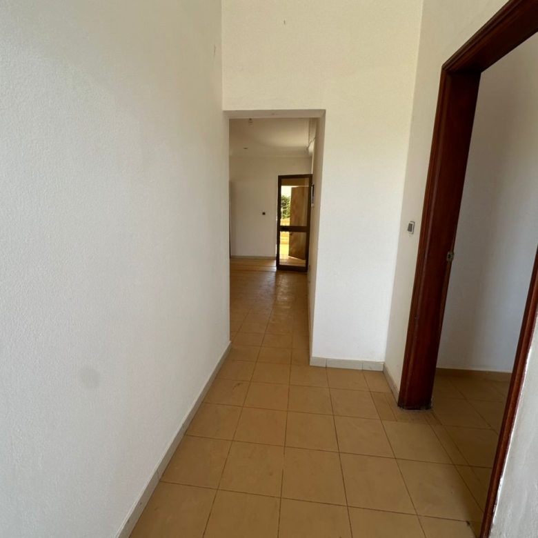 Villa à vendre à Abomey Calavi Akassato