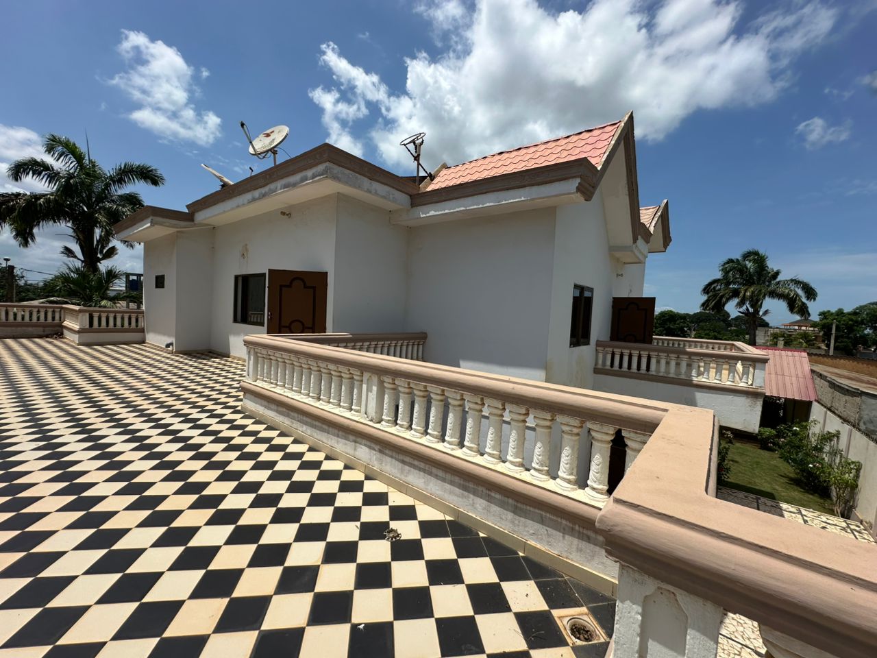 Villa à vendre à Abomey Calavi Akassato
