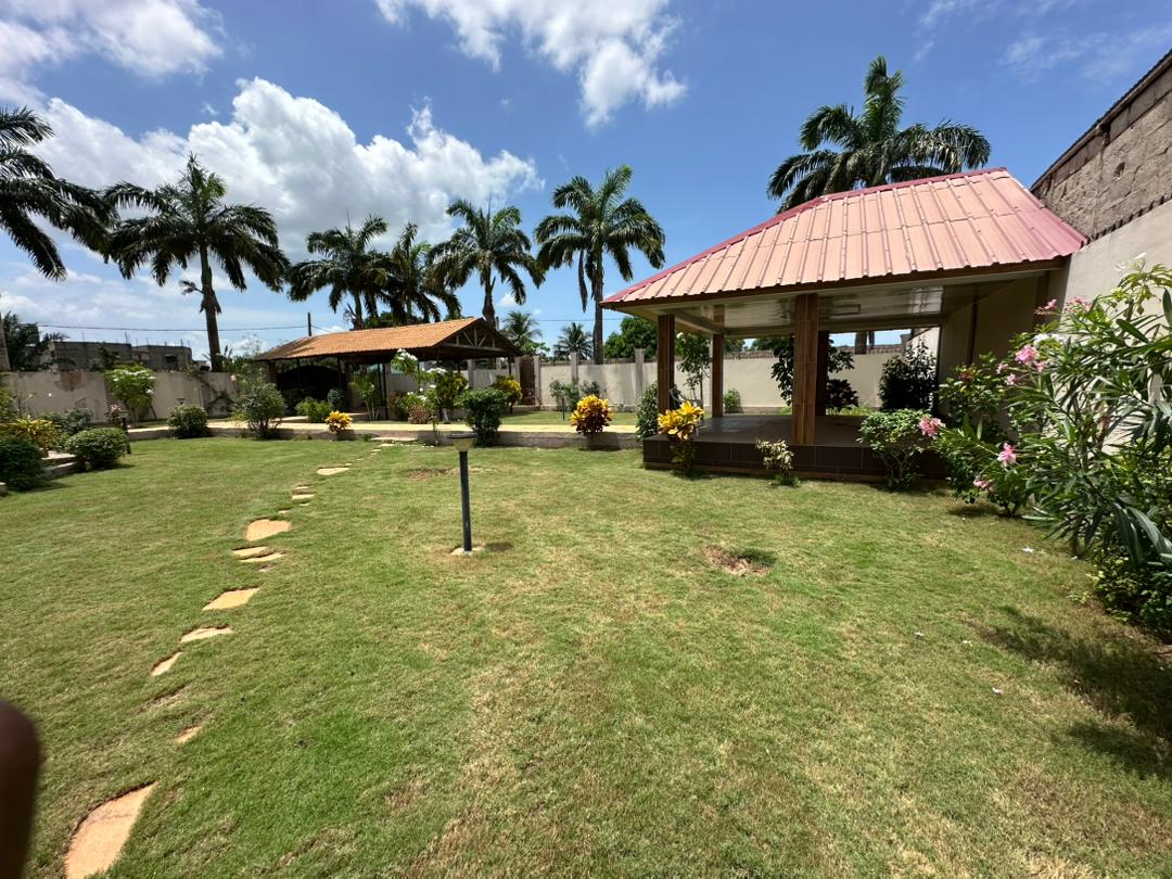 Villa à vendre à Abomey Calavi Akassato