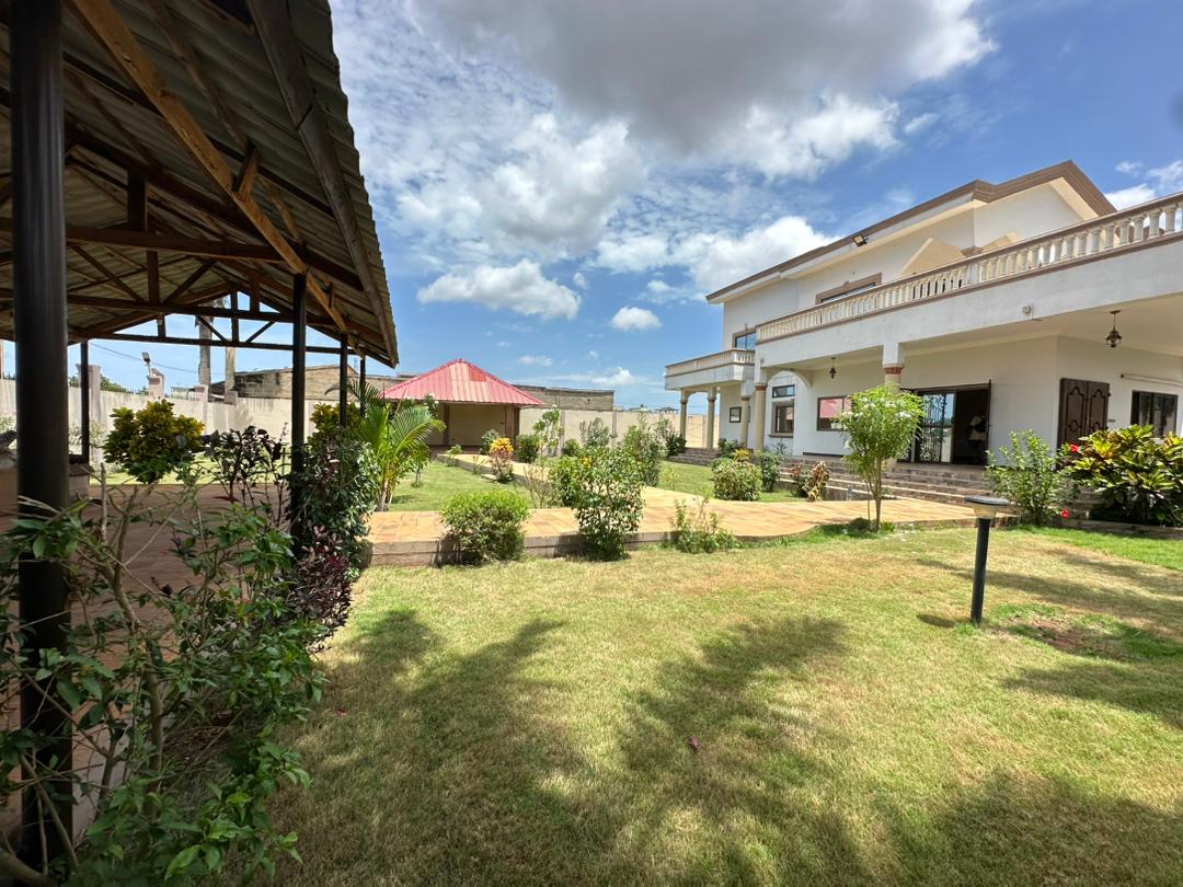 Villa à vendre à Abomey Calavi Akassato