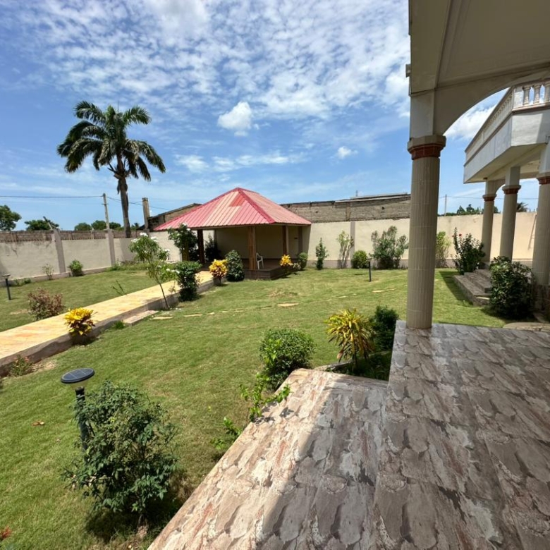 Villa à vendre à Abomey Calavi Akassato