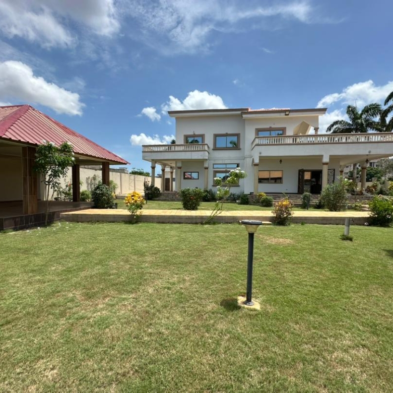 Villa à vendre à Abomey Calavi Akassato