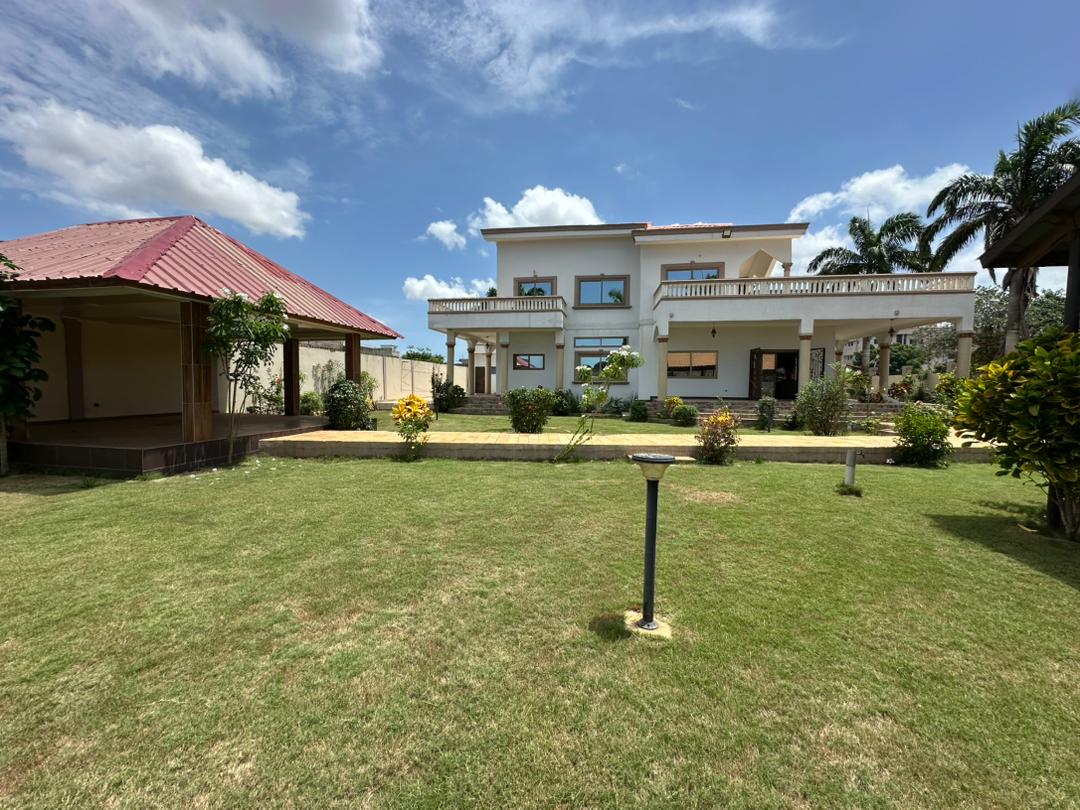 Villa à vendre à Abomey Calavi Akassato