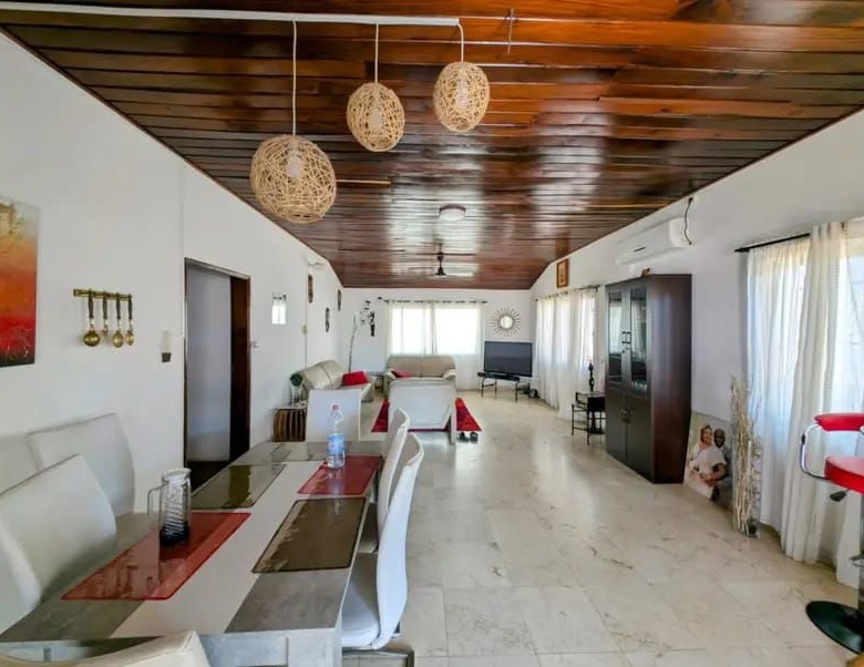 Villa à vendre à Cotonou Fidjrossè Plage