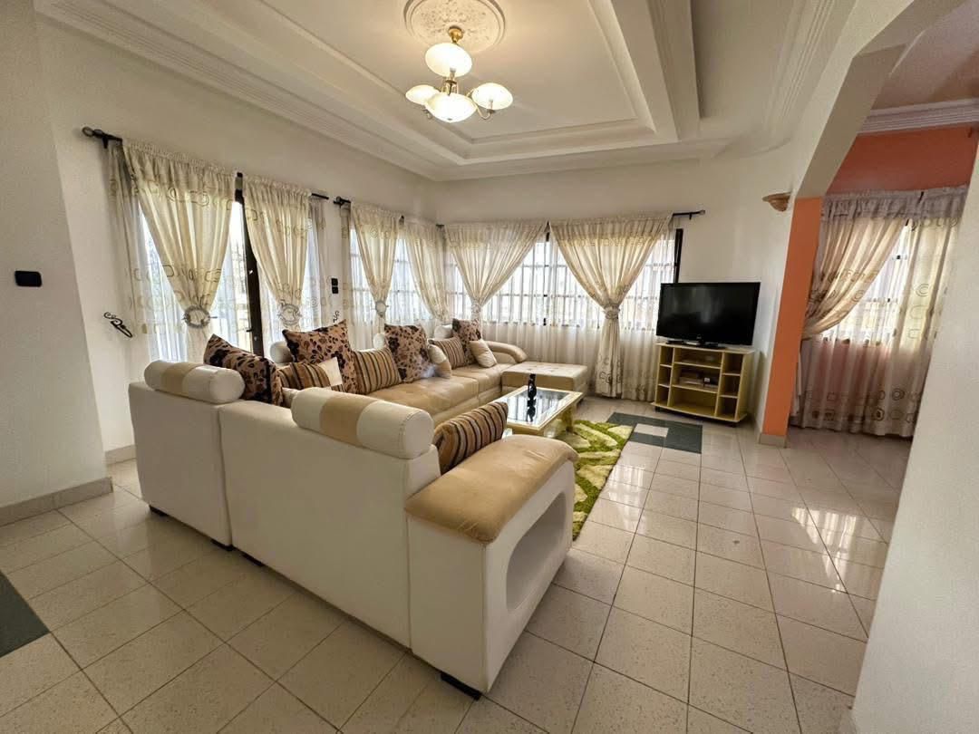 Appartement meublé à louer à Cotonou Fidjrossè (49)