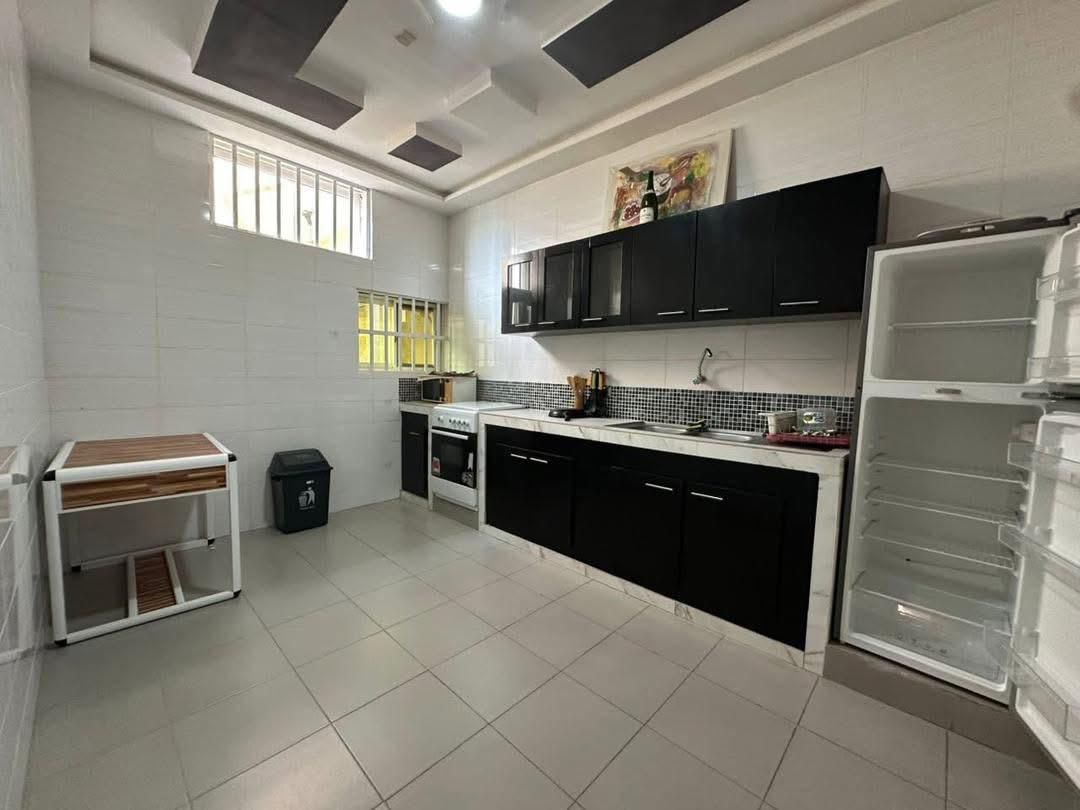 Appartement meublé à louer à Cotonou Fidjrossè (49)
