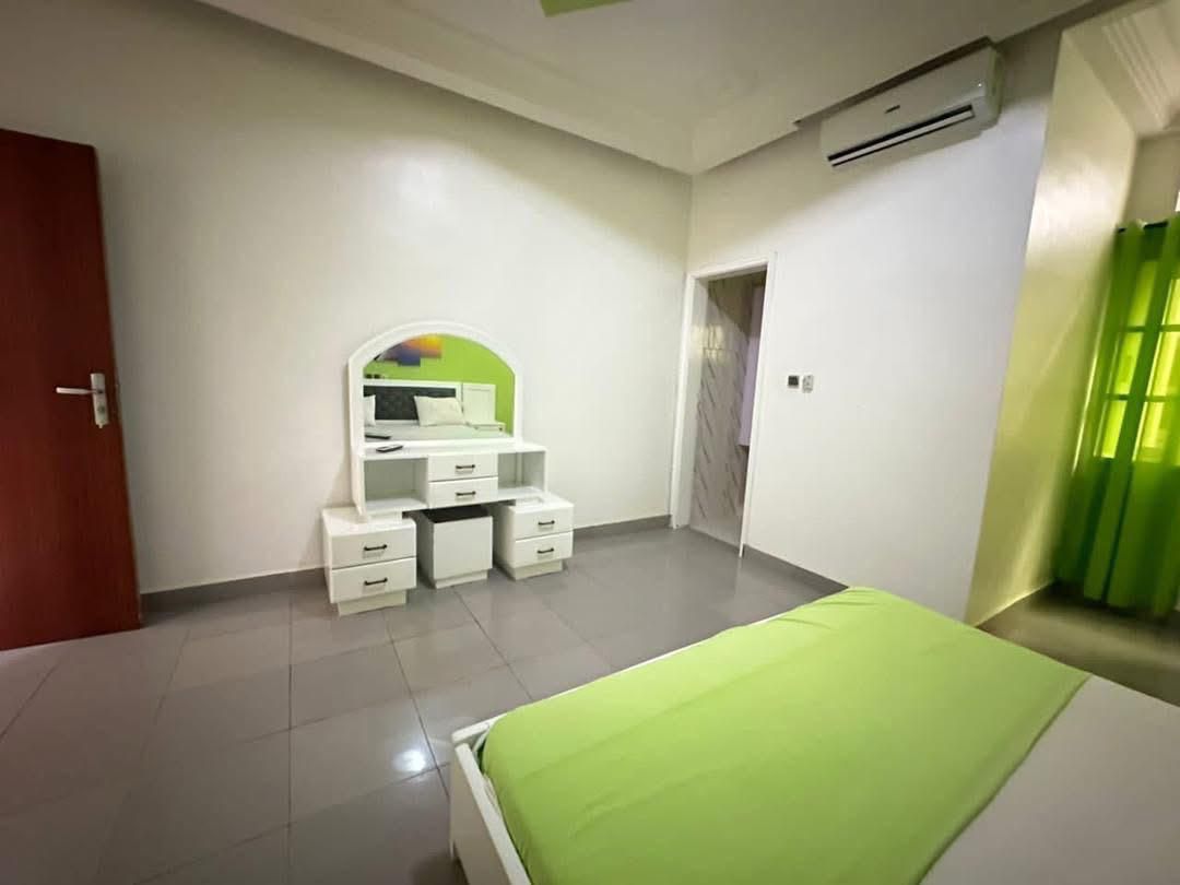 Appartement meublé à louer à Cotonou Fidjrossè (49)