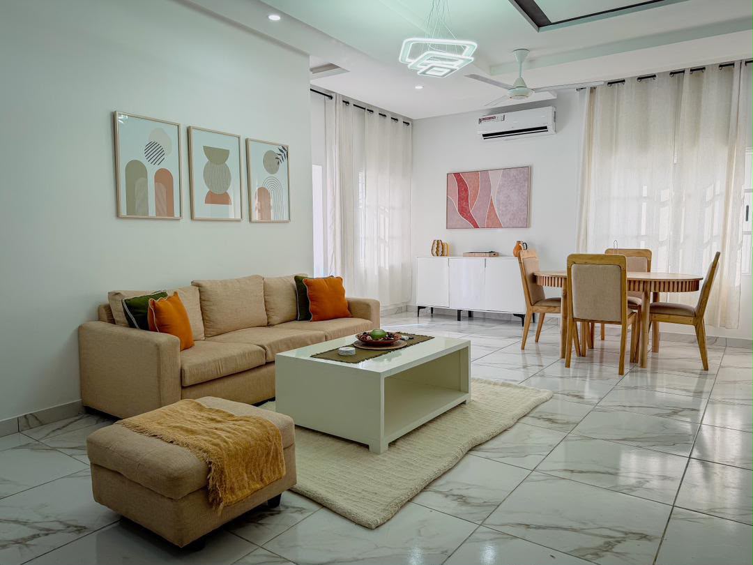 Appartement meublé à louer à Cotonou Fidjrossè Plage (99)