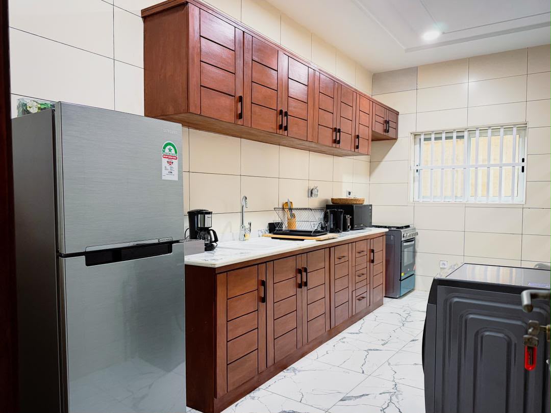 Appartement meublé à louer à Cotonou Fidjrossè Plage (99)