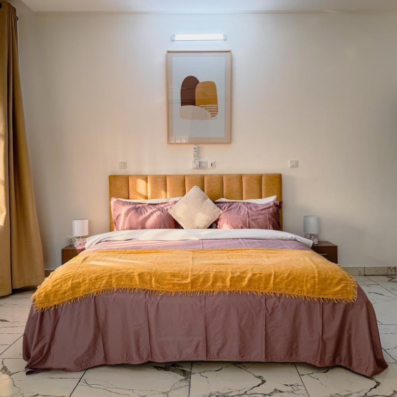 Appartement meublé à louer à Cotonou Fidjrossè Plage (99)