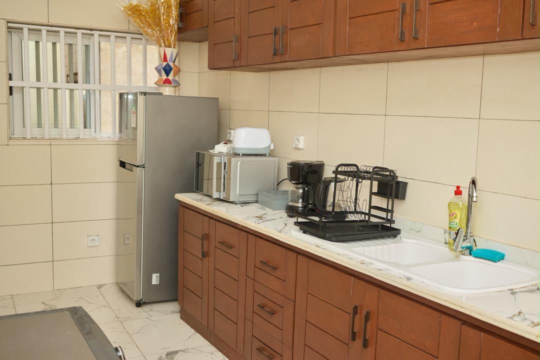 Appartement meublé à louer à Cotonou Fidjrossè Plage (118)