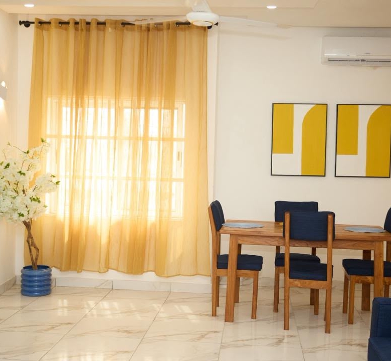 Appartement meublé à louer à Cotonou Fidjrossè Plage (118)