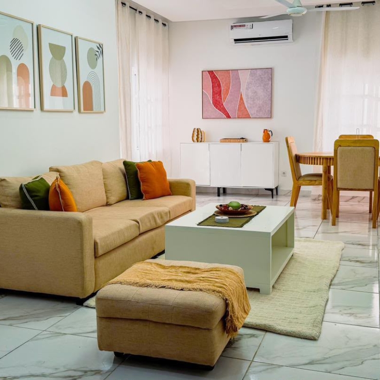 Appartement meublé à louer à Cotonou Fidjrossè Plage (99)