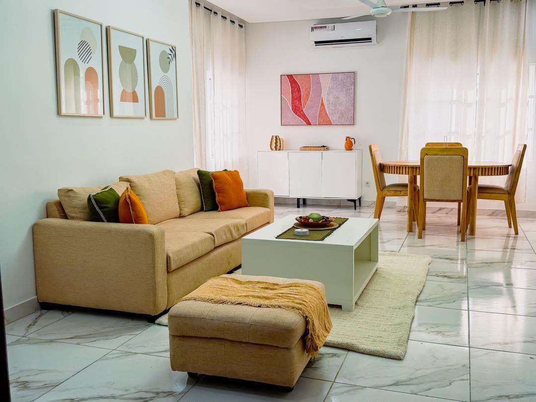 Appartement meublé à louer à Cotonou Fidjrossè Plage (99)