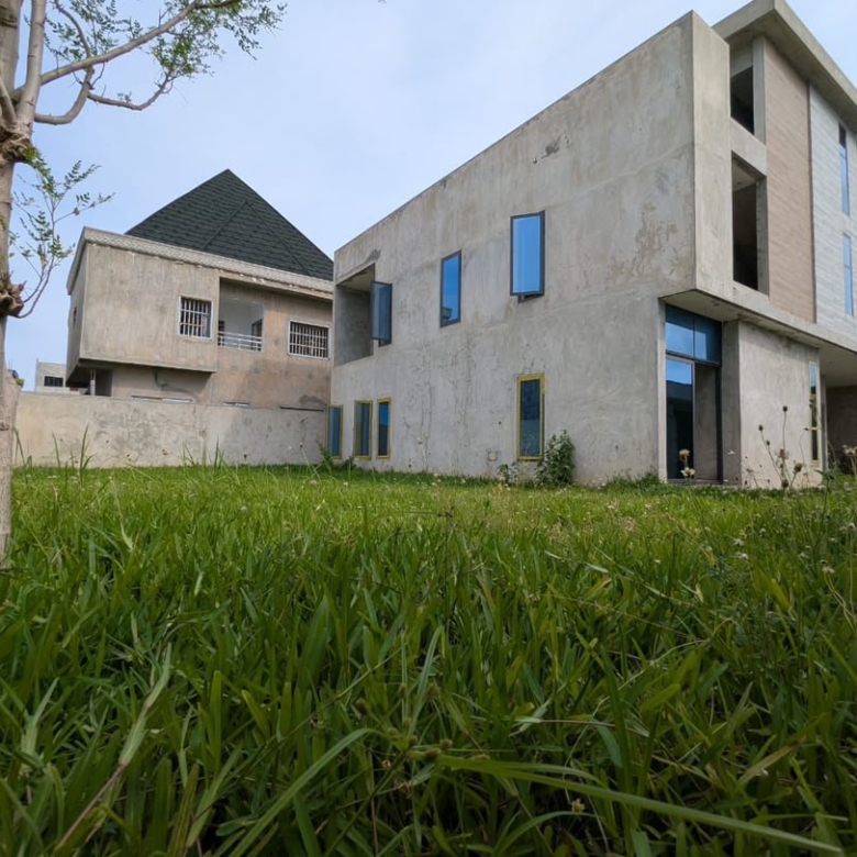 Villa à vendre à Sèmè Podji