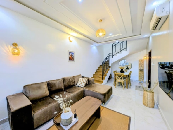 Duplex meublé à louer à Cotonou Fidjrossè Calvaire