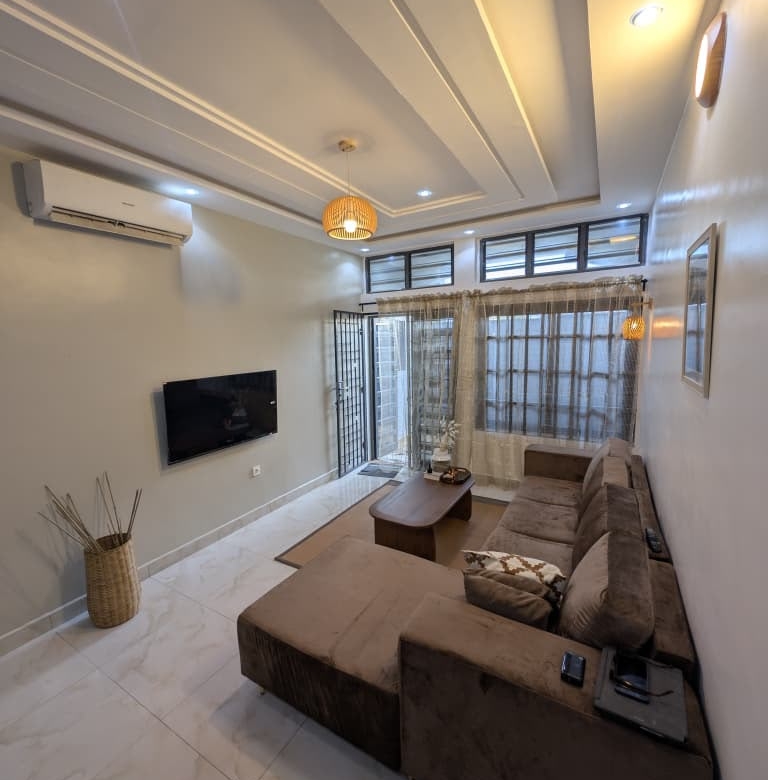 Duplex meublé à louer à Cotonou Fidjrossè Calvaire
