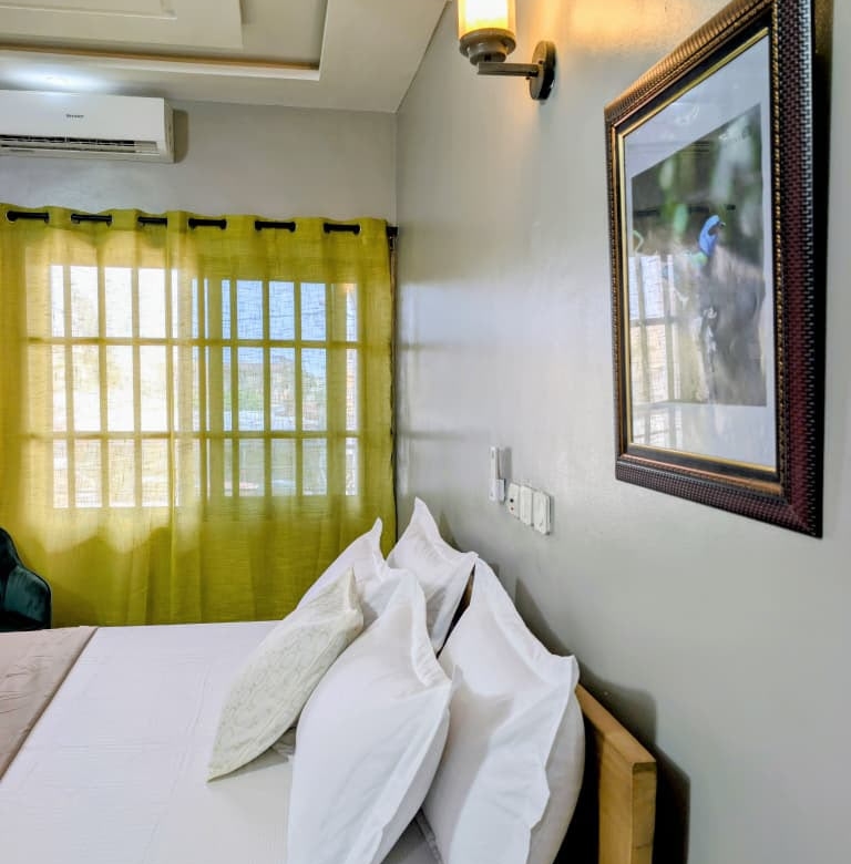 Duplex meublé à louer à Cotonou Fidjrossè Calvaire