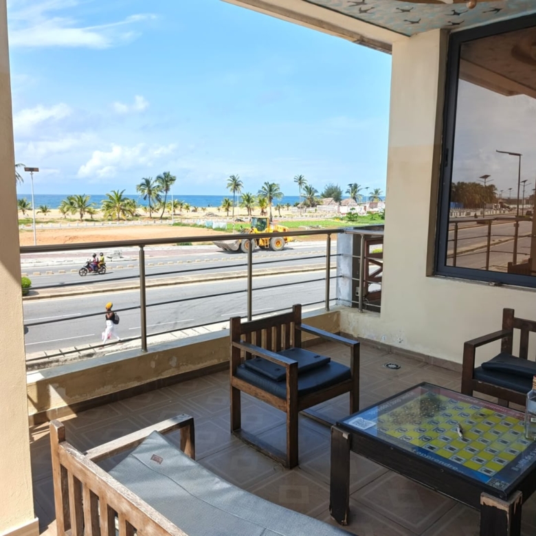 Villa duplex meublée, non meublée vue sur mer à louer à Cotonou Fidjrossè (2