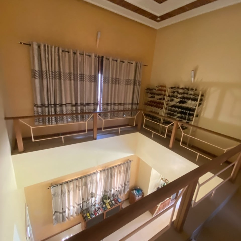VILLA À VENDRE À COTONOU AKPAKPA QUARTIER JACK