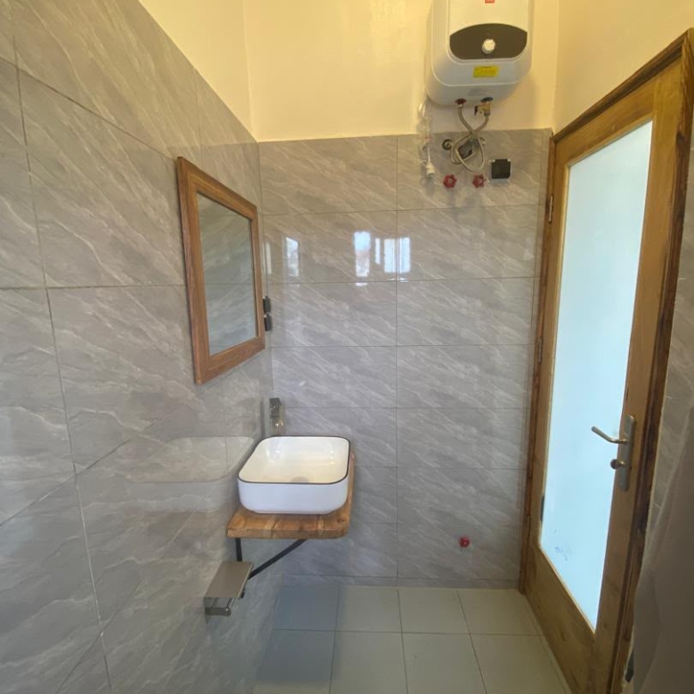 APPARTEMENT À LOUER À COTONOU FIDJROSSÈ