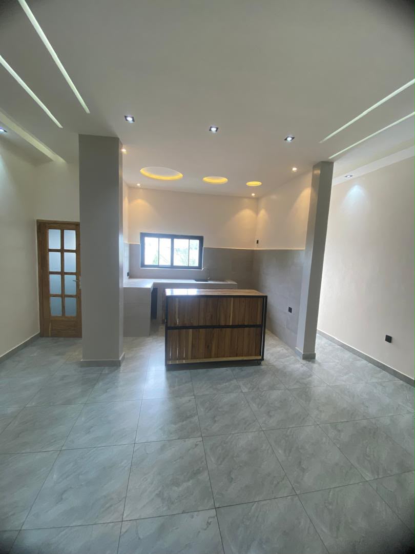 APPARTEMENT À LOUER À COTONOU FIDJROSSÈ (12)