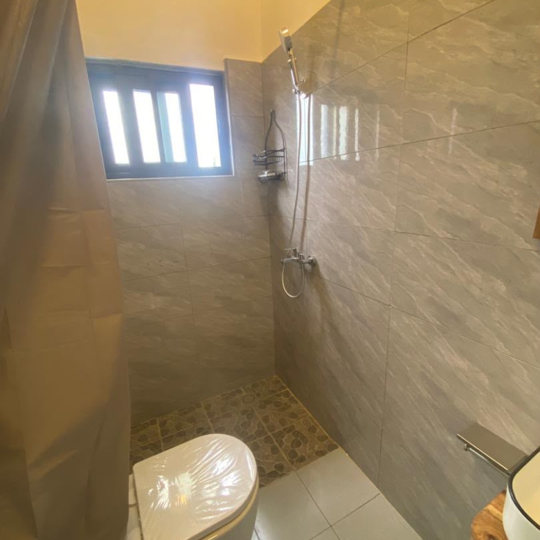 APPARTEMENT À LOUER À COTONOU FIDJROSSÈ (2)