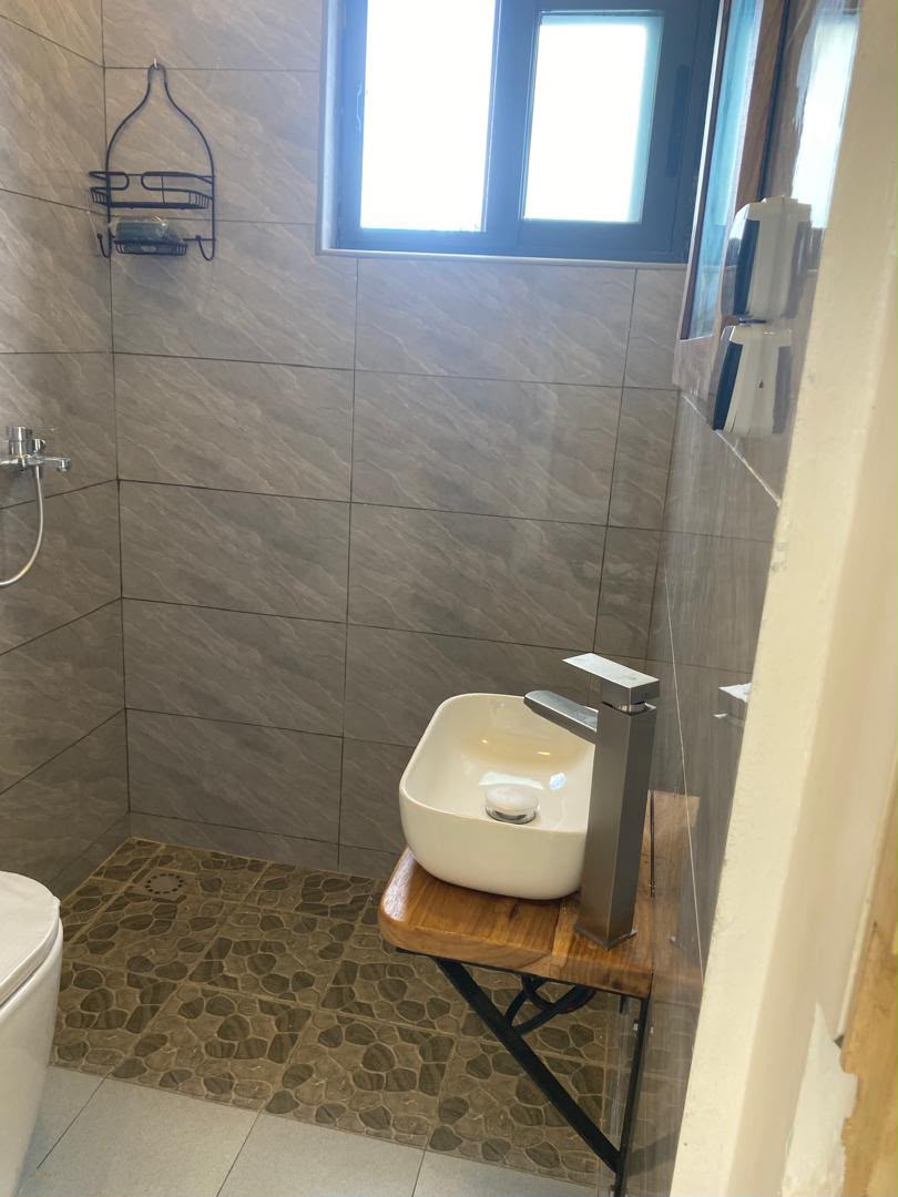 APPARTEMENT À LOUER À COTONOU FIDJROSSÈ (3)