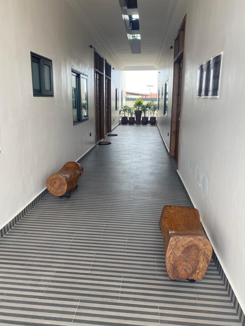 APPARTEMENT À LOUER À COTONOU FIDJROSSÈ (4)