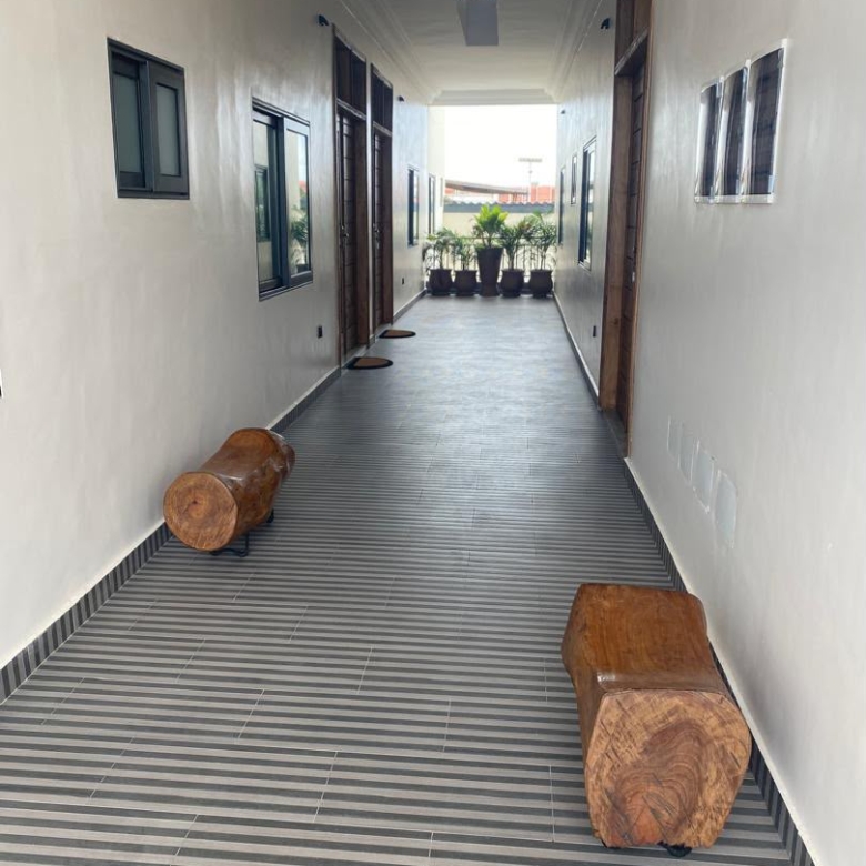 APPARTEMENT À LOUER À COTONOU FIDJROSSÈ (4)