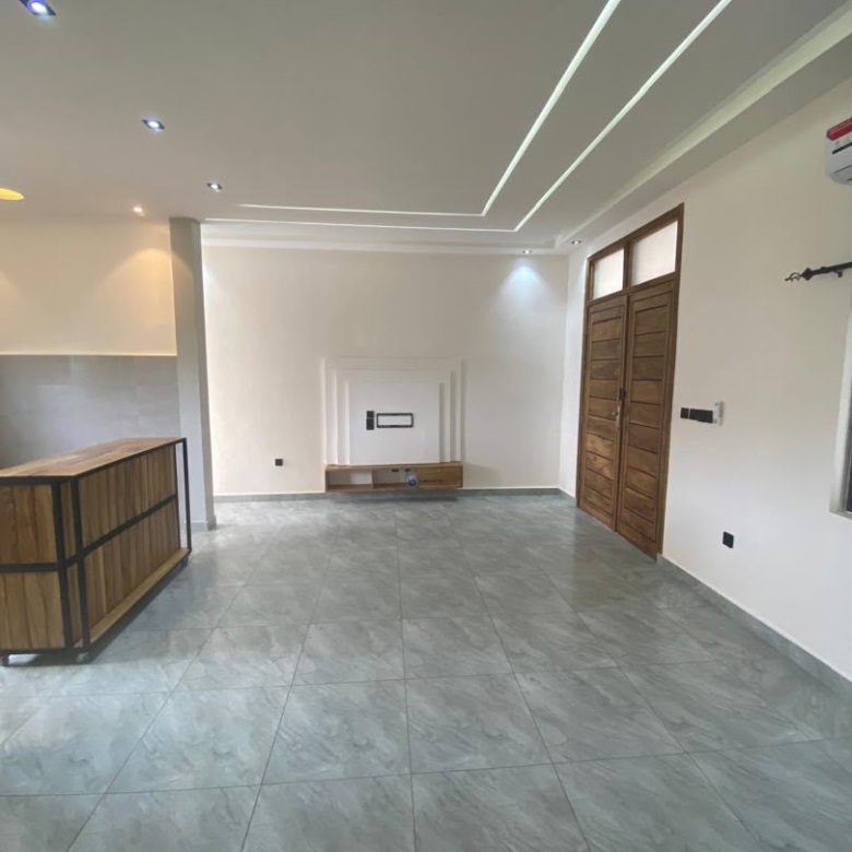 APPARTEMENT À LOUER À COTONOU FIDJROSSÈ (5)