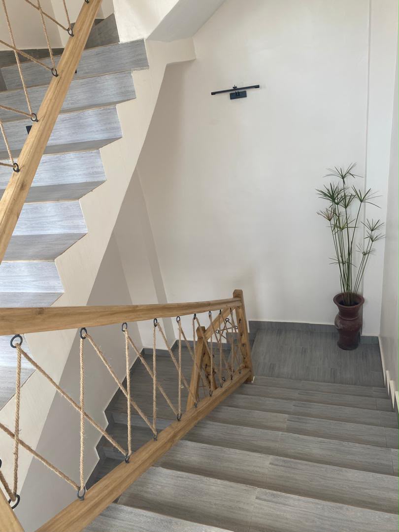 APPARTEMENT À LOUER À COTONOU FIDJROSSÈ (6)