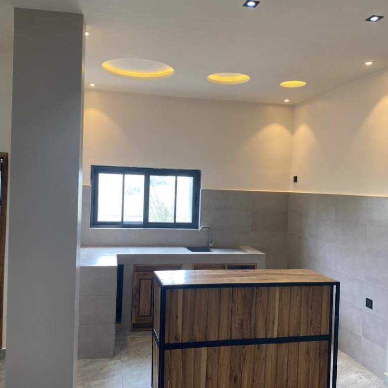 APPARTEMENT À LOUER À COTONOU FIDJROSSÈ (8)