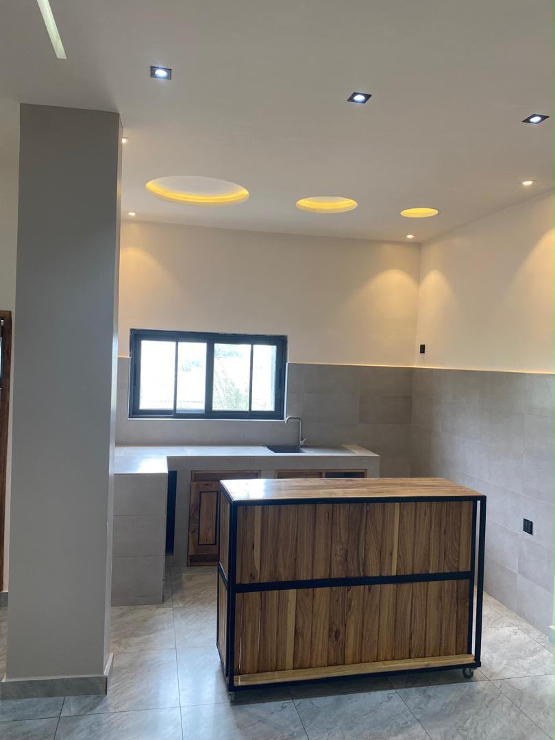 APPARTEMENT À LOUER À COTONOU FIDJROSSÈ (8)