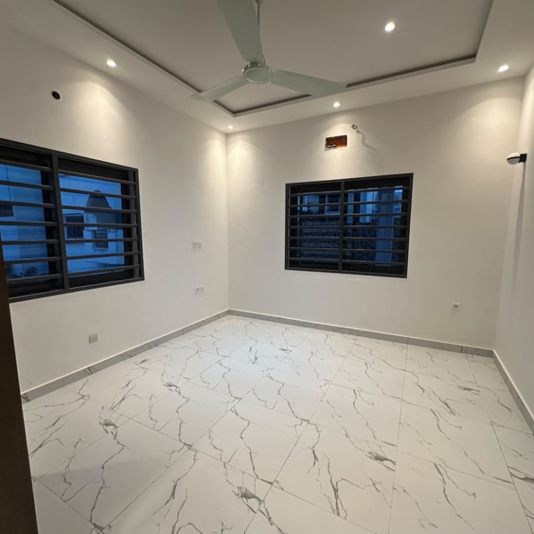 Appartement à Louer à Cotonou Fidjrossè (4)