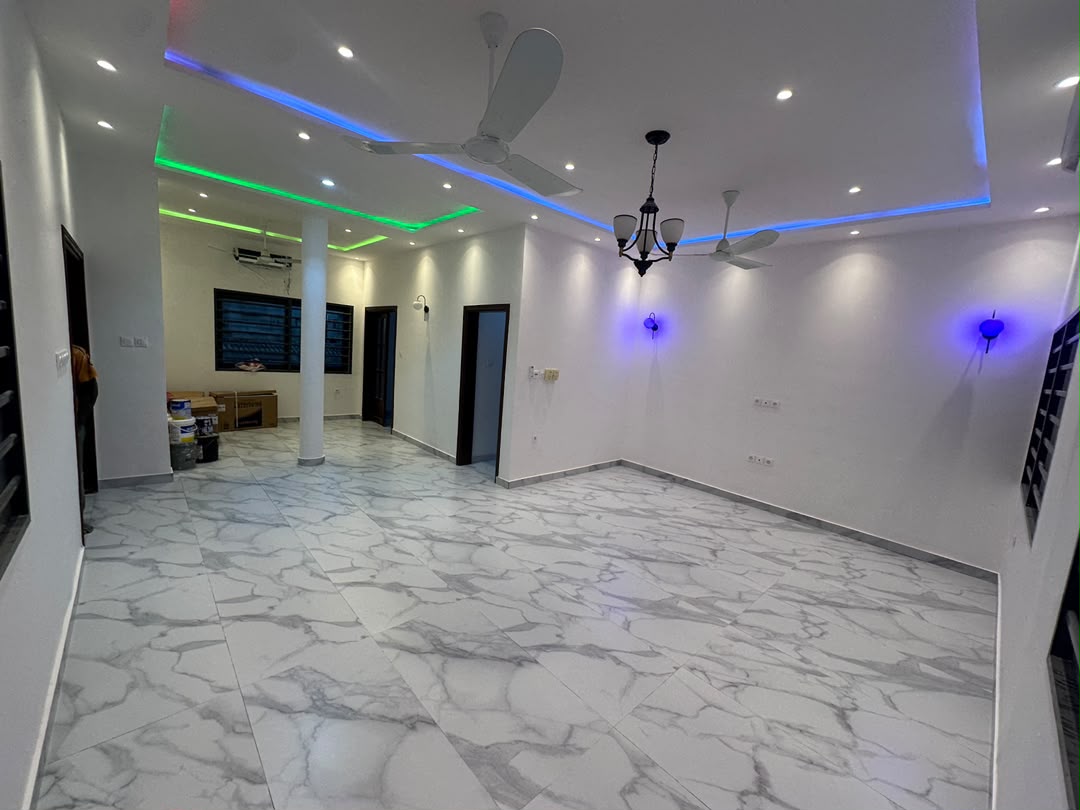 Appartement à Louer à Cotonou Fidjrossè (7)