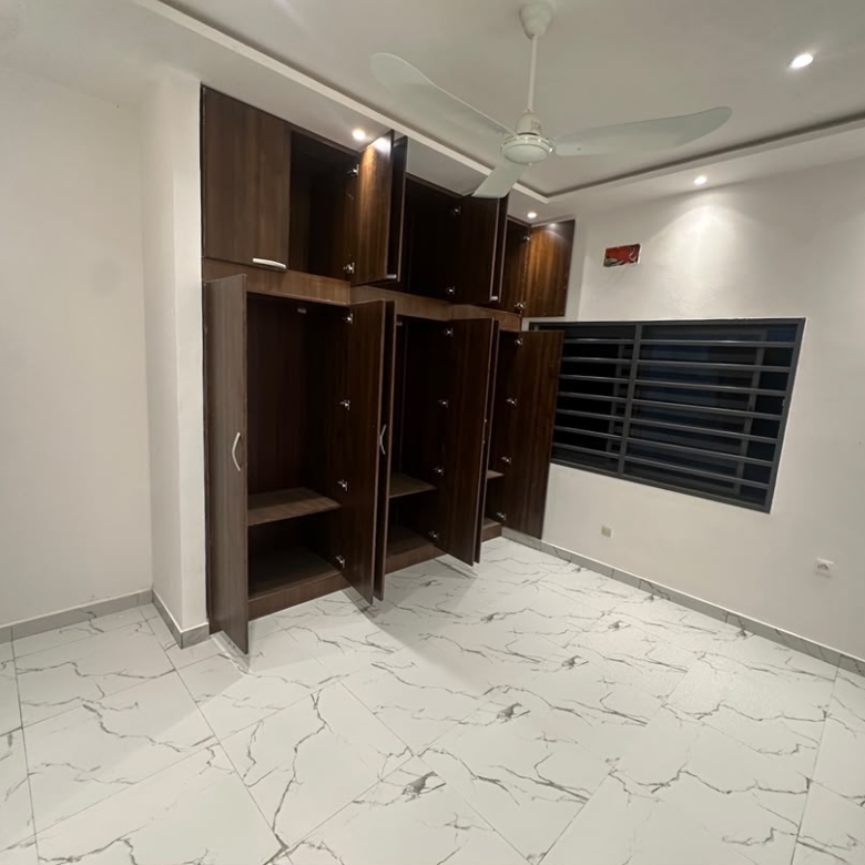 Appartement à Louer à Cotonou Fidjrossè (9)