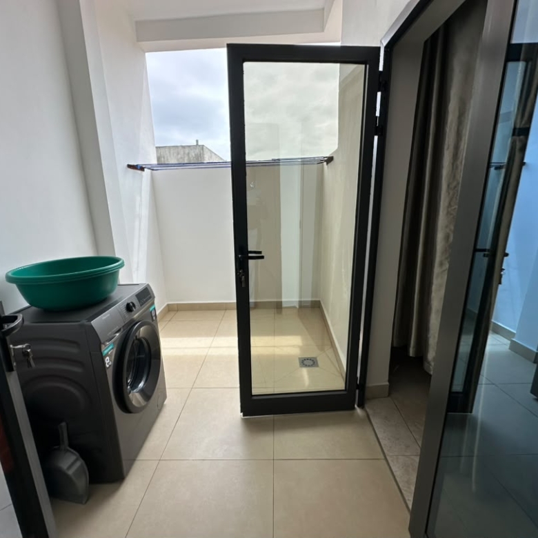 Appartement meublé à louer à Cotonou Fidjrossè (56)