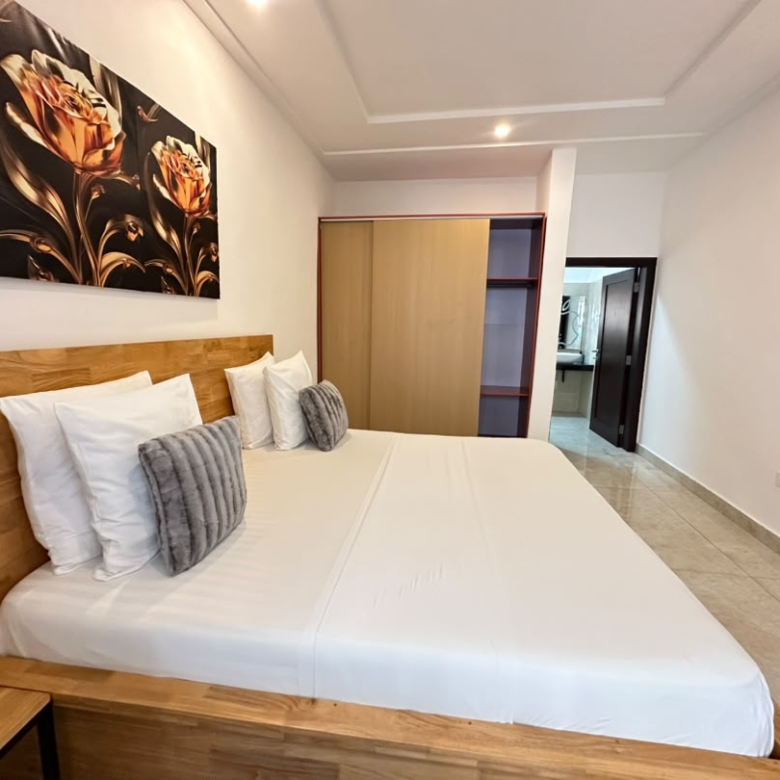 Appartement meublé à louer à Cotonou Fidjrossè (59)
