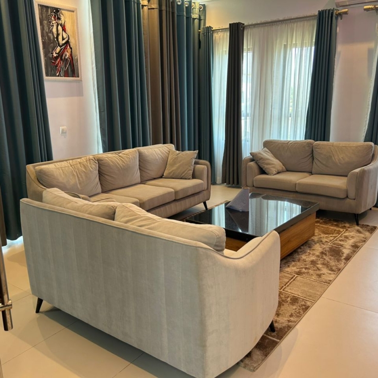 Appartement meublé à louer à Fidjrossè Togbin