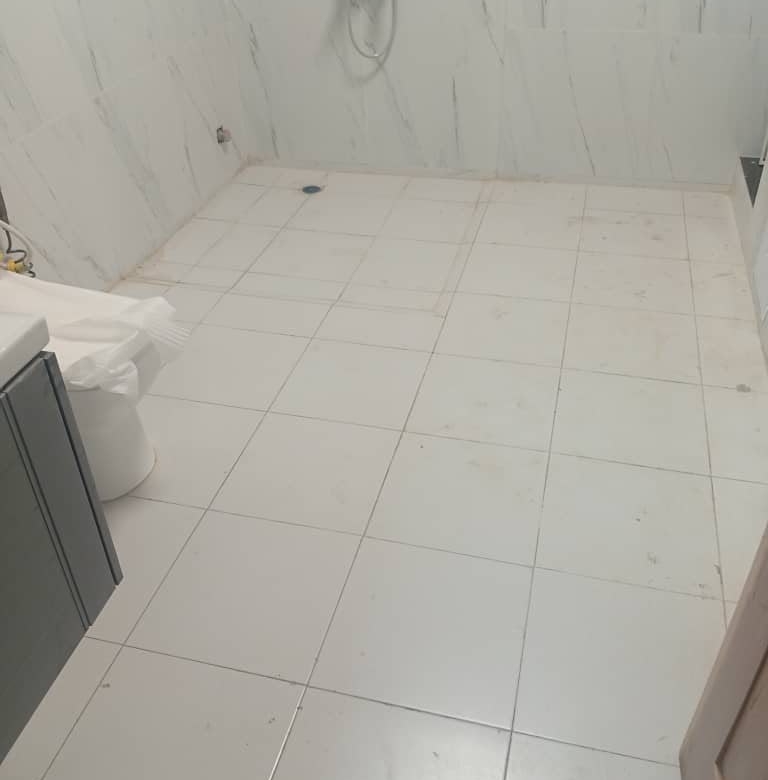 Entrée Personnelle Duplex De 4 Chambres Sanitaires à Fidjrossè HOUENOUSSOU (10)