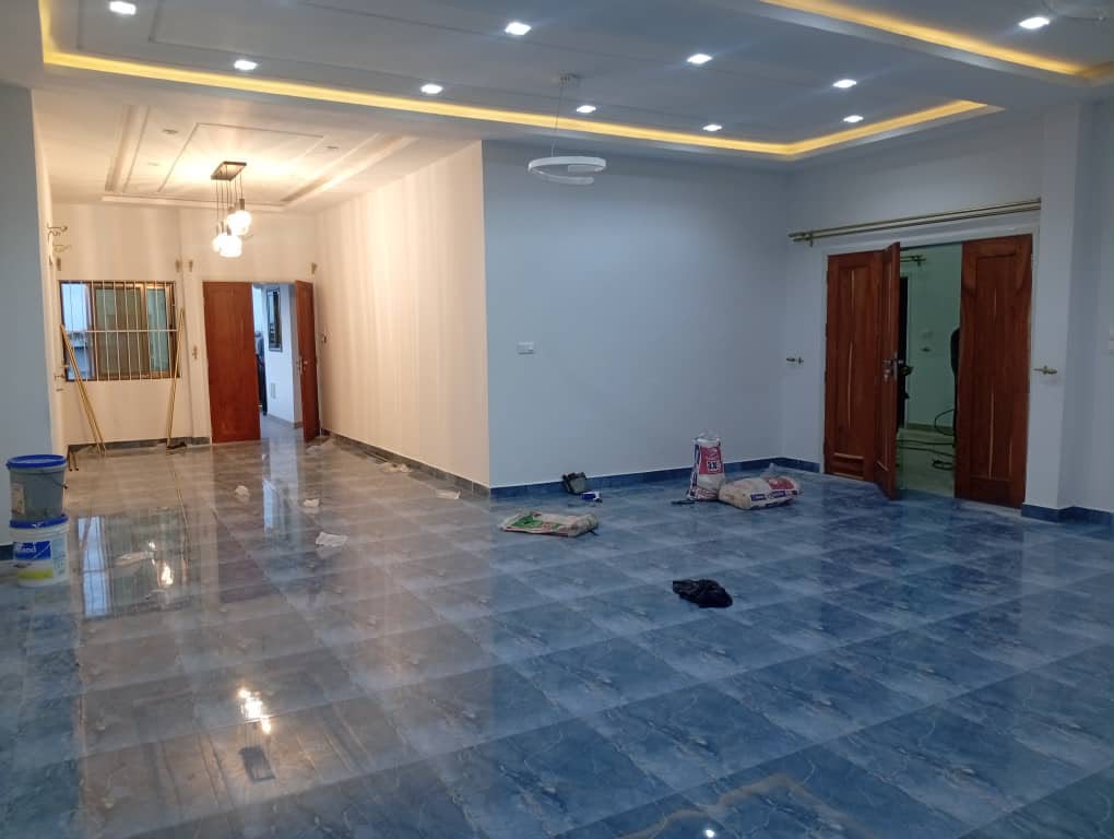 Entrée Personnelle Duplex De 4 Chambres Sanitaires à Fidjrossè HOUENOUSSOU (15)