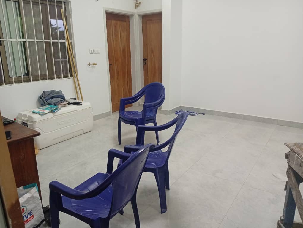 Entrée Personnelle Duplex De 4 Chambres Sanitaires à Fidjrossè HOUENOUSSOU (7)