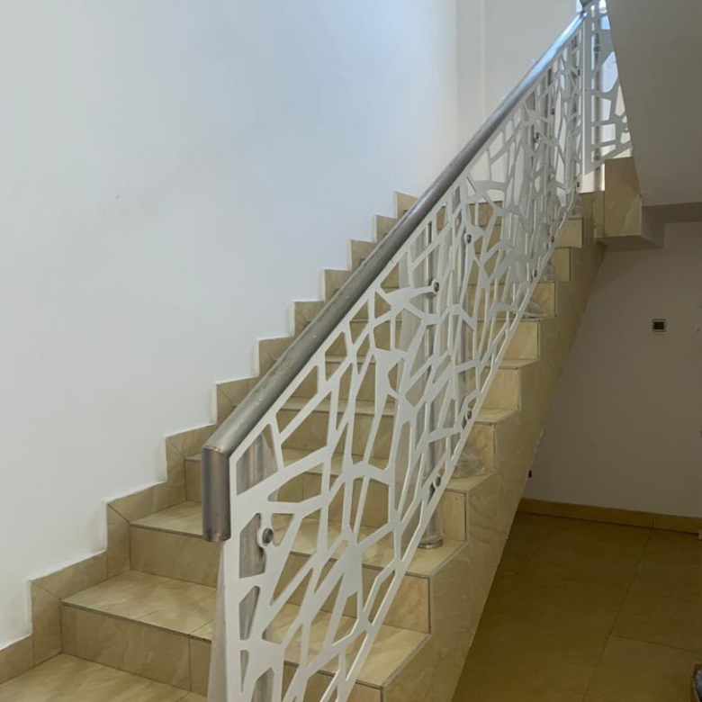 Grande Villa vue sur la Mer a vendre à Cotonou Fidjrossè Plage (10)